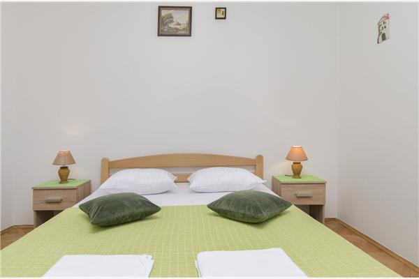 Apartment A1, for 5 persons