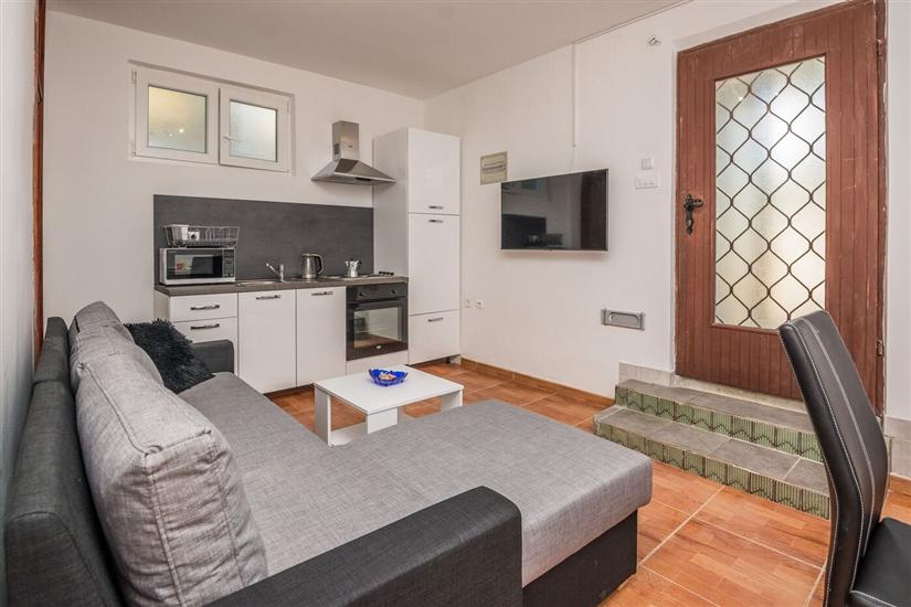 Apartment A1, for 5 persons