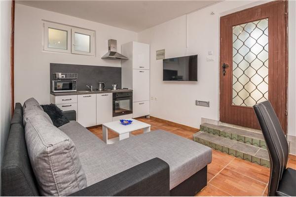 Apartment A1, for 5 persons
