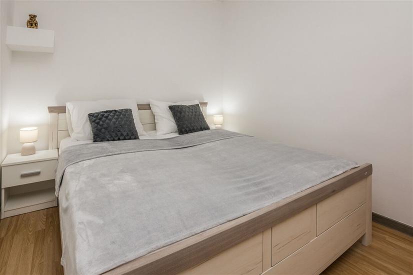 Apartment A1, for 5 persons