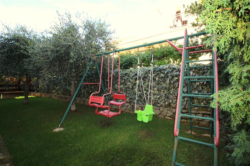 Apartmaj Residence Lili 4 s bazenom