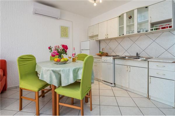 Apartment A1, for 4 persons