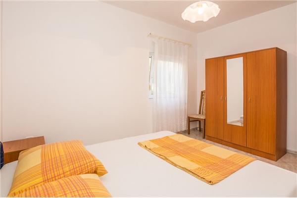Apartment A2, for 4 persons