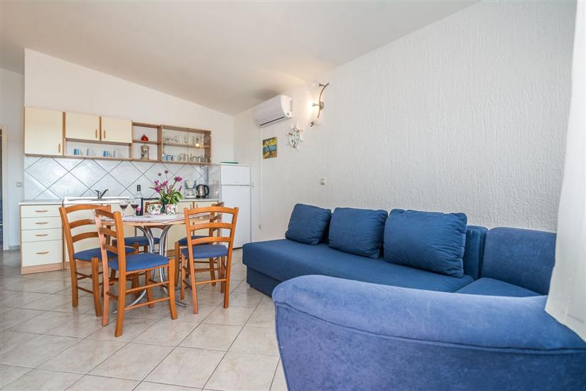 Apartment A4, for 4 persons