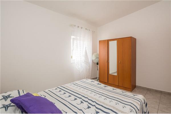 Apartment A4, for 4 persons