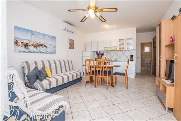 Apartment A5, for 4 persons