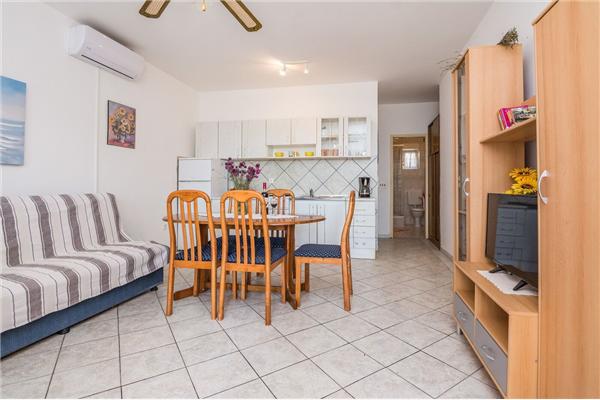 Apartment A5, for 4 persons