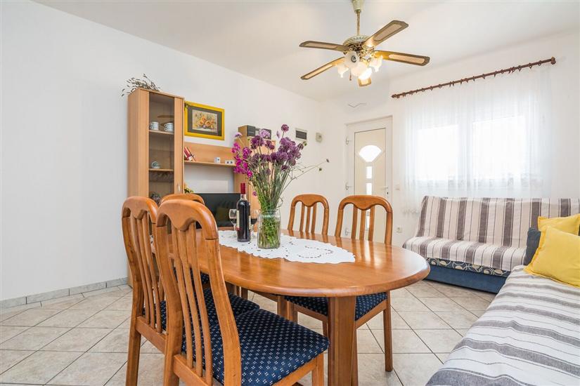 Apartment A5, for 4 persons