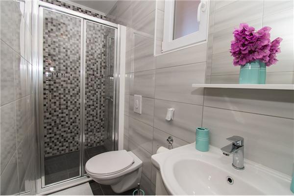 House K1, for 12 persons