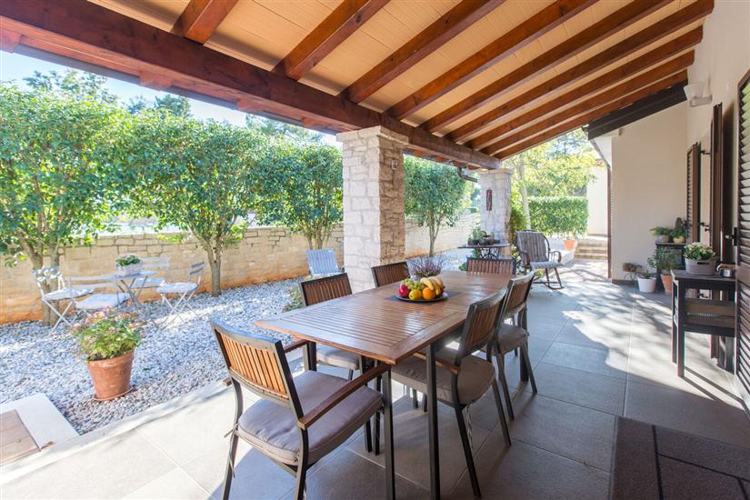 Villa Crystal s bazenom