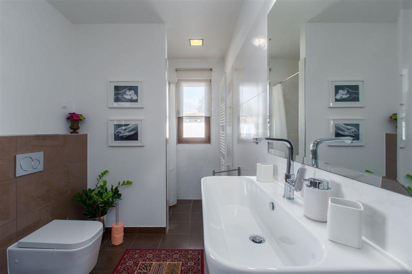 House K1, for 5 persons