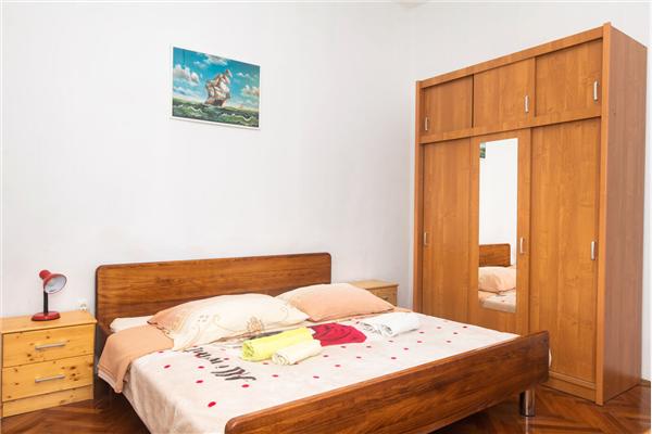 Apartment A2, for 6 persons