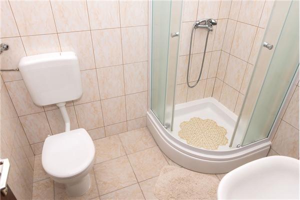 Apartment A2, for 6 persons