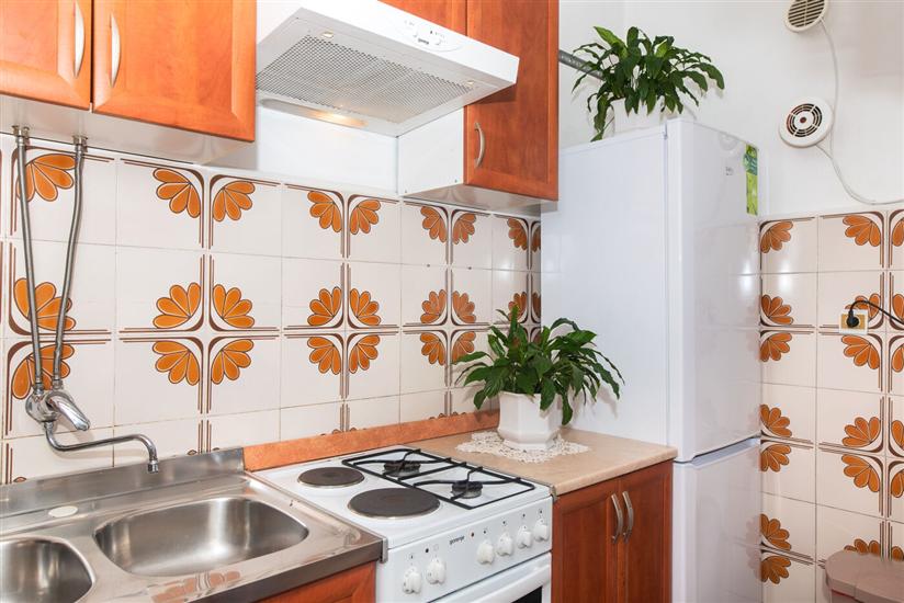 Apartment A2, for 6 persons