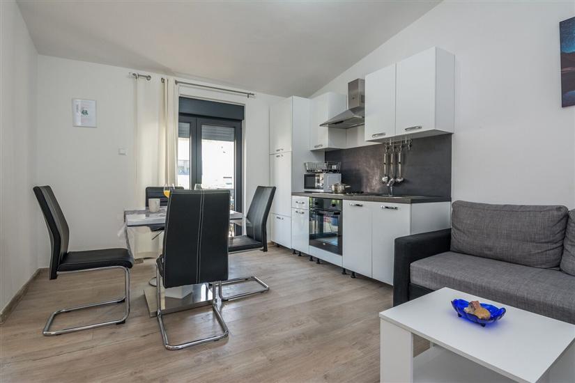Apartment A2, for 5 persons