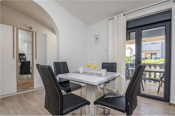 Apartment A2, for 5 persons