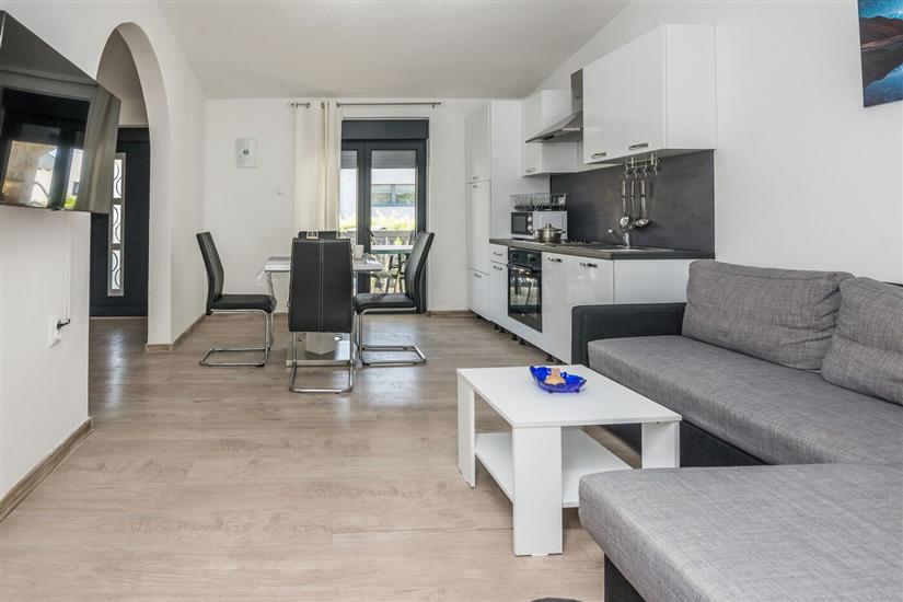 Apartment A2, for 5 persons