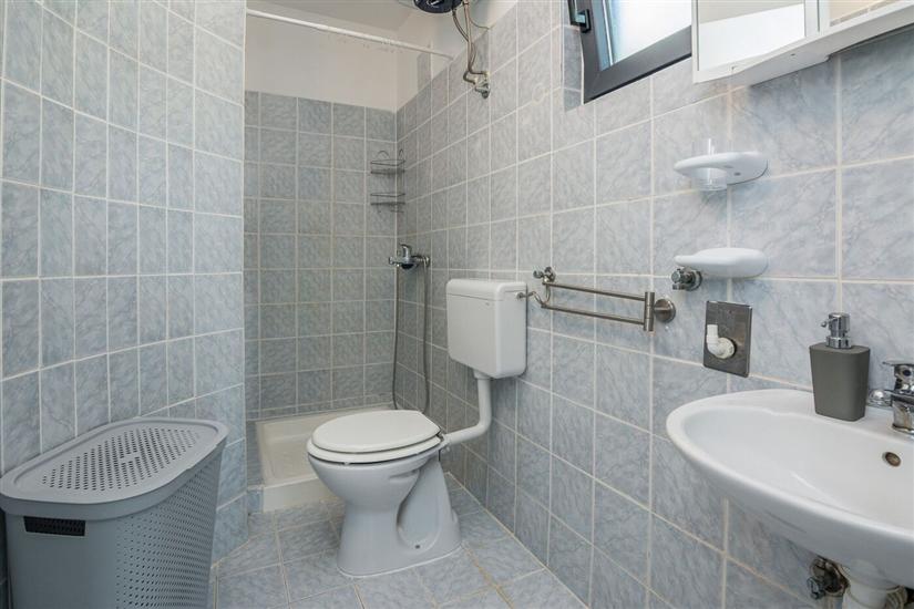 Apartment A2, for 5 persons