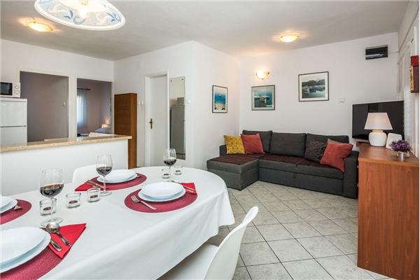 Apartment A1, for 6 persons