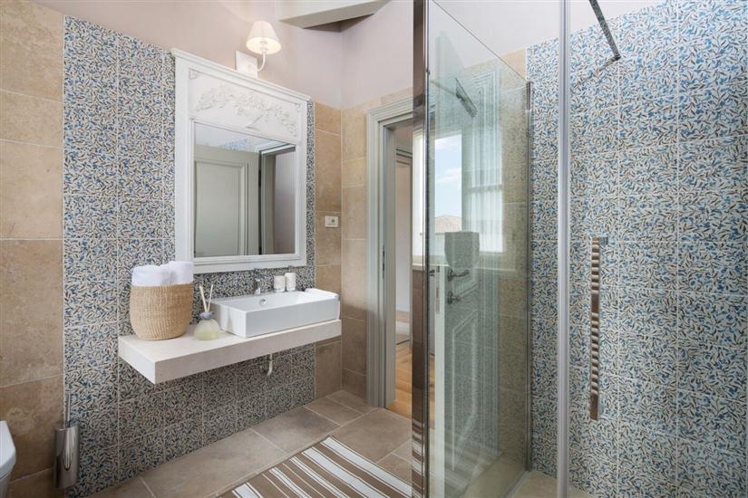 House K1, for 8 persons