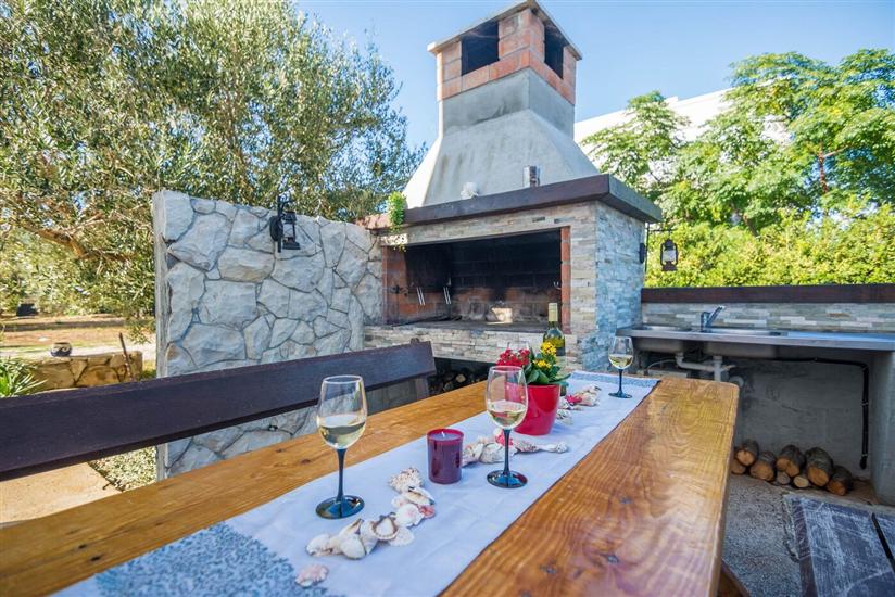 Апартамент Radovic Nives