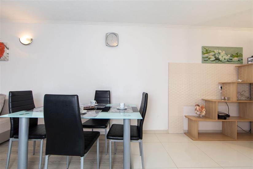 Apartment A2, for 4 persons