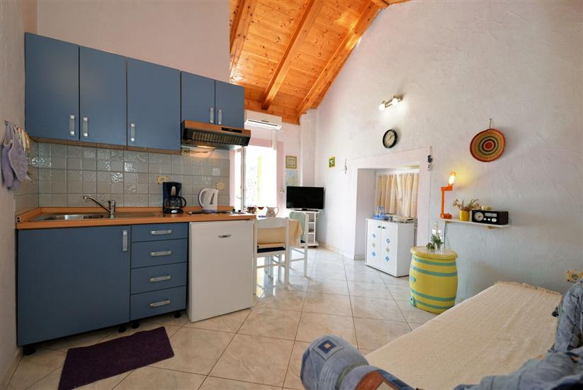 Apartment A2, for 3 persons
