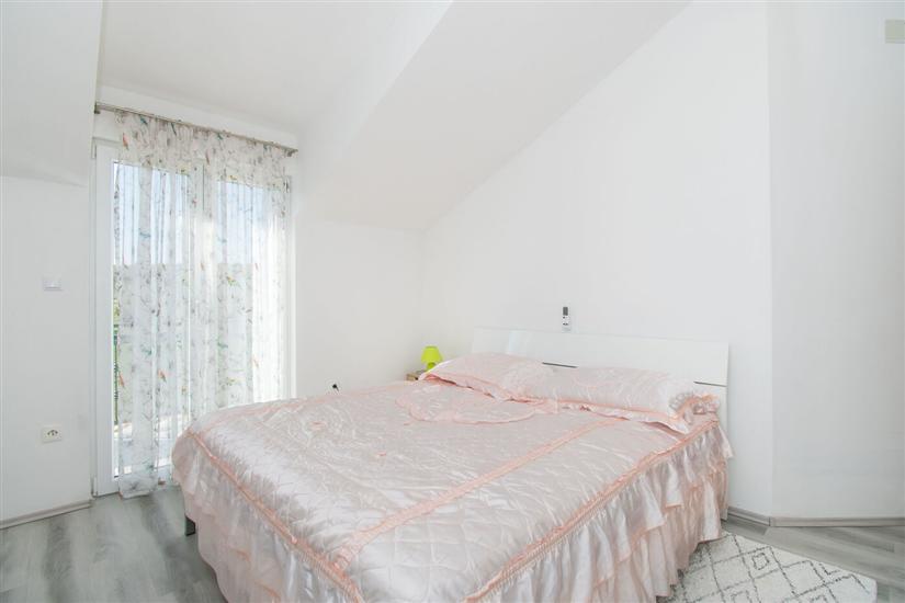 House K1, for 9 persons