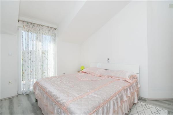 House K1, for 9 persons