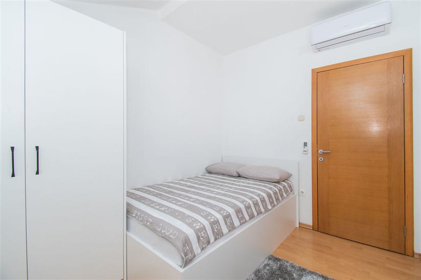 House K1, for 9 persons