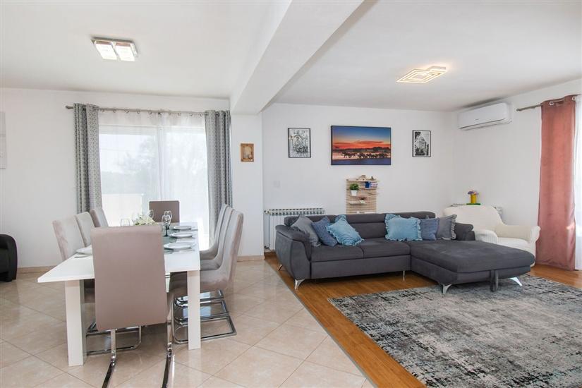 House K1, for 9 persons