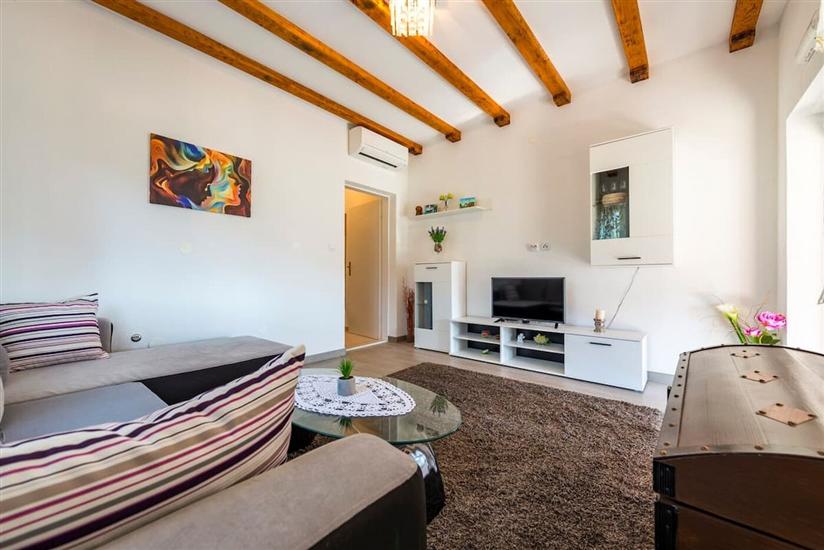 House K1, for 8 persons