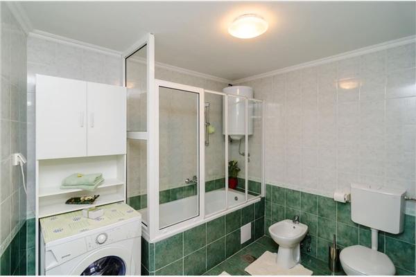 House K1, for 8 persons