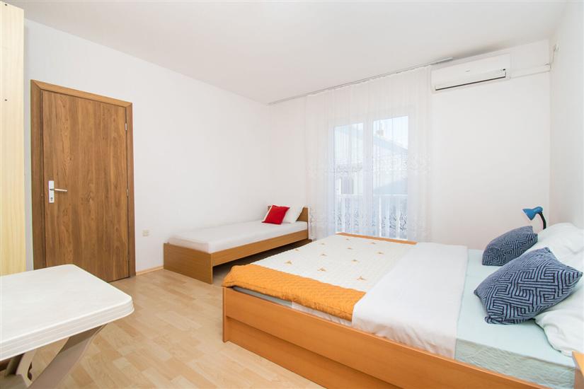 Apartment A1, for 3 persons