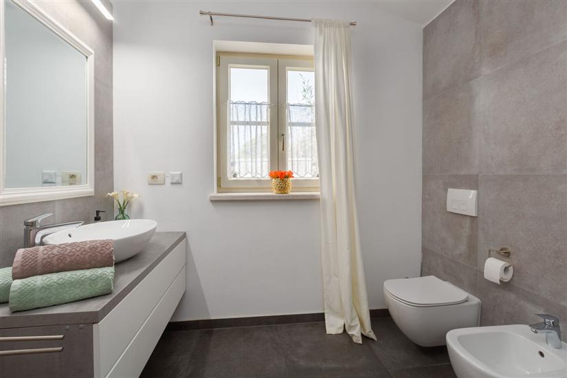 Hiša K1, na 6 osebe