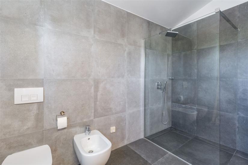 Hiša K1, na 6 osebe