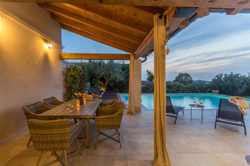 Hiša K1, na 6 osebe