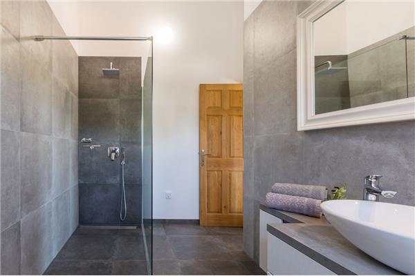 Hiša K1, na 6 osebe