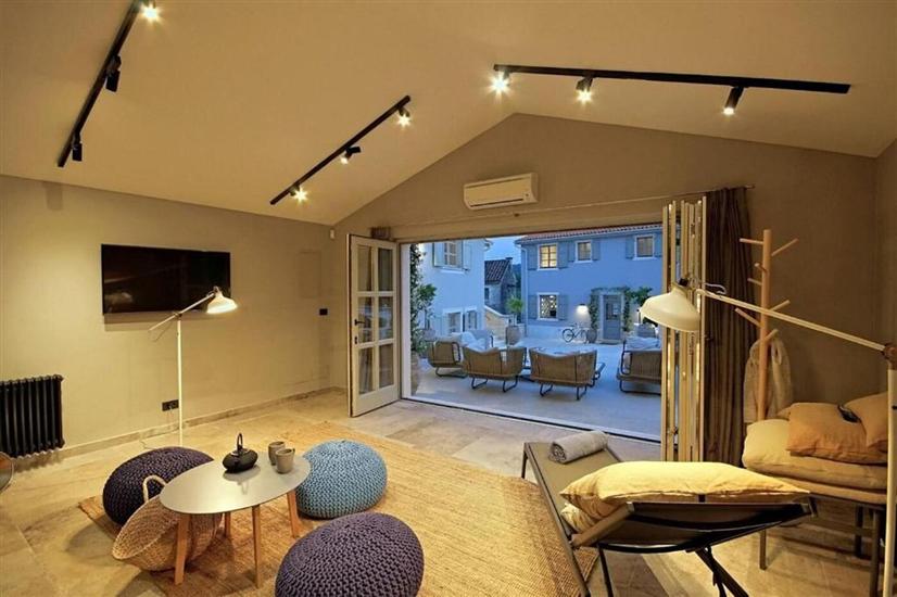 House K1, for 10 persons