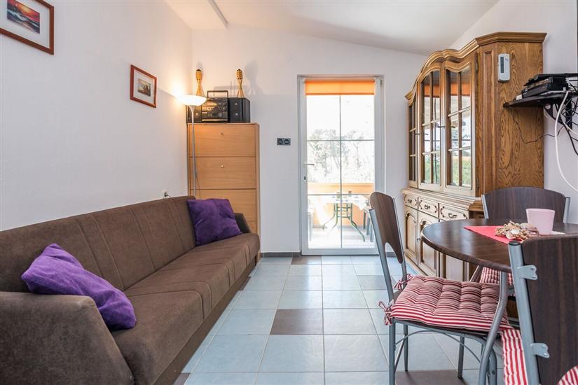 Apartment A1, for 5 persons