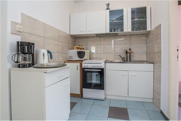 Apartment A1, for 5 persons