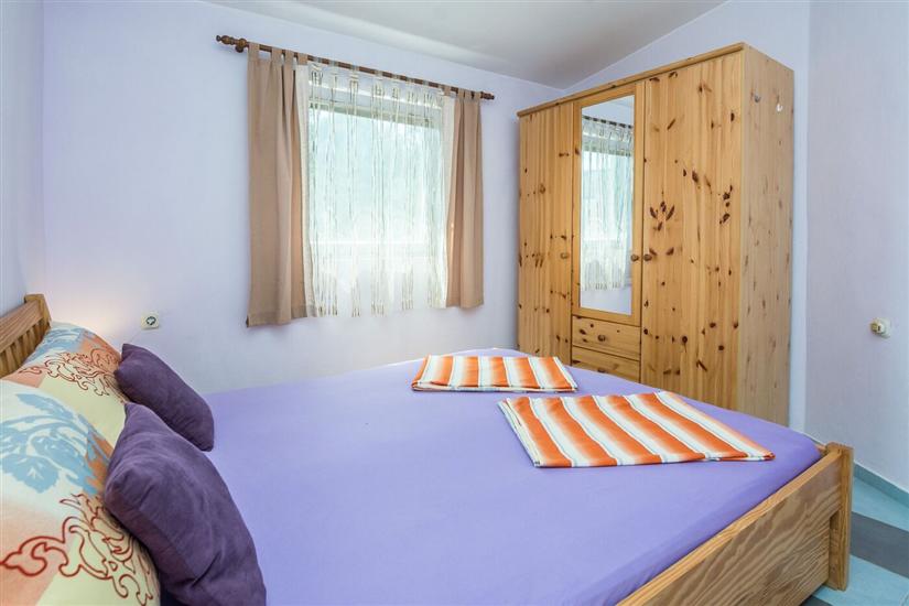 Apartment A1, for 5 persons