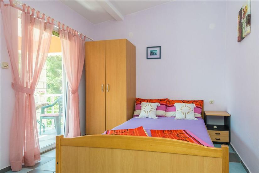 Apartment A1, for 5 persons