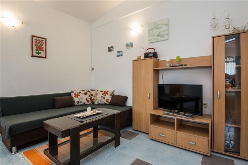 Apartment A2, for 5 persons