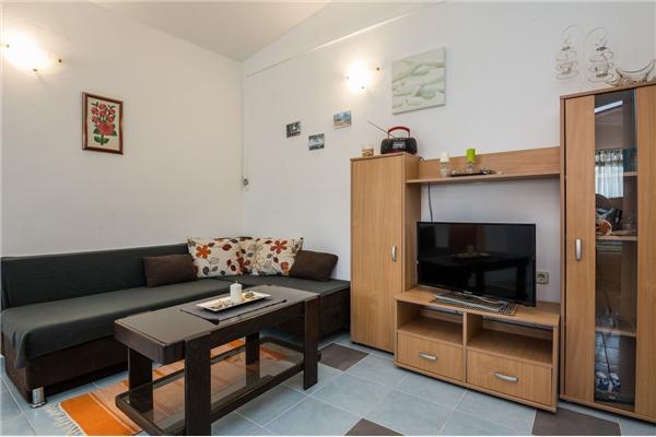 Apartment A2, for 5 persons