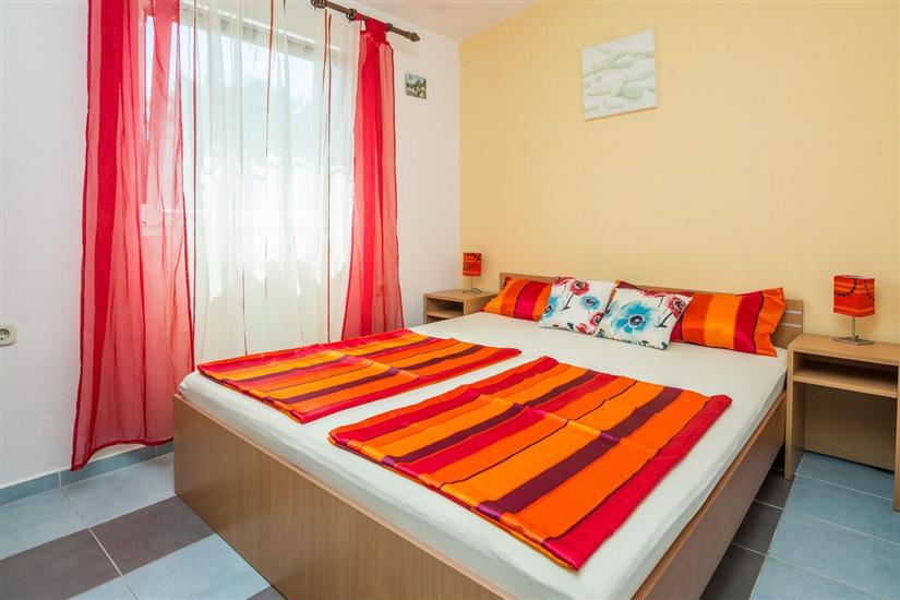 Apartment A2, for 5 persons