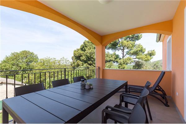 House K1, for 10 persons