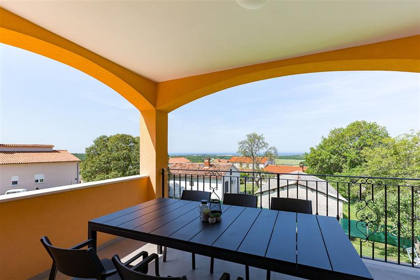 House K1, for 10 persons