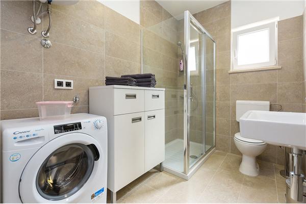 House K1, for 10 persons