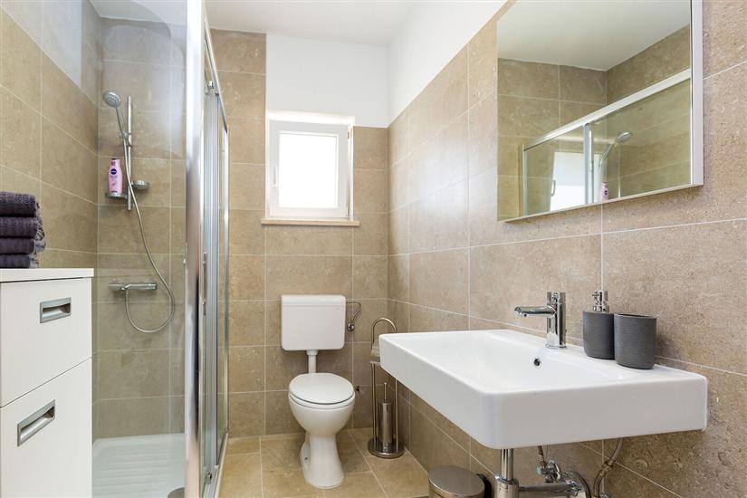 House K1, for 10 persons